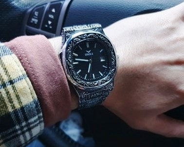 SUDDLE | SILVER BLACK